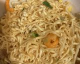 カップヌードル→汁なしキムチラーメン作り方1写真