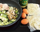 ベーコンエッグ焼きうどん作り方1写真