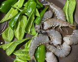 ピーマンが美味しい！海老のサルサ炒め作り方1写真