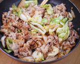 豚バラキャベツの甘辛味噌炒め☆作り方3写真