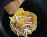残り野菜で。しめじのとろとろ玉子炒め作り方5写真