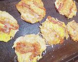 キャベツなしで美味節約♡もやしお好み焼き作り方3写真