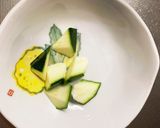 レンジ食べきり量ズッキーニ洋風ナムル風作り方1写真