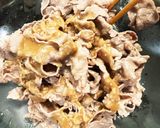 牛肉と春菊の胡麻ダレ和え作り方4写真