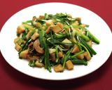 韮菜炒肉絲｜豚バラ肉と韮の唐辛子油炒め作り方11写真