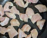 【鶏むね肉のケチャップ炒め】かさまし仕様作り方3写真