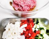 野菜ごろごろエスニックハンバーグ作り方1写真