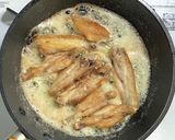 鶏手羽中のバターソテーをトマトソースで作り方4写真