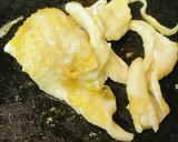 毎日の納豆●鶏皮の揚げ焼きトッピング作り方1写真