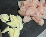 鶏むね肉とカブのピリ辛炒め作り方1写真