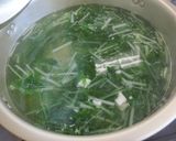 ゴマ香る豆腐と水菜の中華スープ作り方3写真