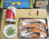鮭のアラのアラビアータ作り方1写真