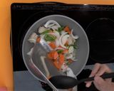 らっきょうと鶏肉の甘辛炒め【食遺産】作り方8写真