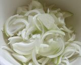 玉ねぎとささみ缶のマリネ作り方1写真