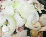 もう一品●豚こまぎれ肉の中濃ソース炒め作り方1写真