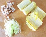 【とうもろこしとベーコンのお味噌汁】作り方1写真