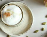 至福の一杯！ハニーカルダモンラテ作り方5写真