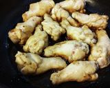 手羽元に米粉まぶしてバルサミコ！作り方5写真