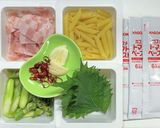 ベーコンとアスパラとペンネのアラビアータ作り方1写真