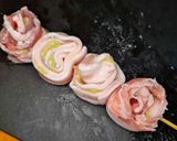 【簡単＆絶品】豚"薔薇"ワサビ串作り方3写真