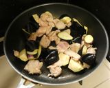 鶏肉とナスのナポリタン炒め作り方3写真