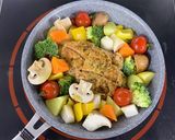 ハーブ香るチキンと彩り野菜のアヒージョ作り方5写真