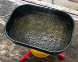 ▲山ごはん▲アヒージョ缶で茹で切りパスタ作り方1写真