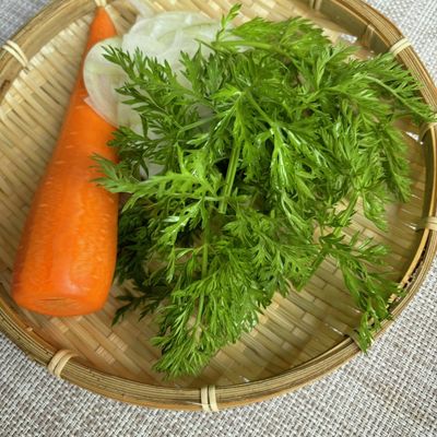 人参の葉っぱのサクッとかき揚げ♪ by ミント15♪ 【クックパッド