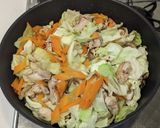 食欲そそる！鶏ももキャベツの塩だれ炒め作り方5写真
