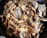 滋味あふれる♪乾燥筍と豚肉と油揚げの煮物作り方5写真