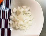 お一人様野菜たっぷりトマト味ウインナー丼作り方1写真