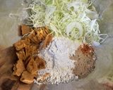 じろにも風どん兵衛お好み焼き【J.E】作り方1写真