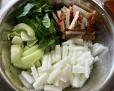 簡単副菜！余り野菜とちくわの白だし炒め作り方1写真