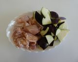 鶏肉となすの味噌ポテトグラタン作り方1写真