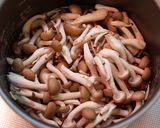 豚としめじのツヤツヤ中華炊き込みご飯作り方3写真