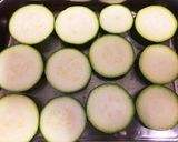 とろっとろ！ズッキーニとハーブのトマト煮作り方1写真