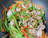 三度豆とにんじんと豚肉の炒め物作り方10写真