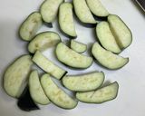 オリーブオイル炒め茄子のお味噌汁＋胡麻油作り方1写真