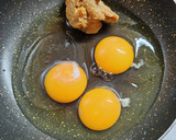 簡単 ご飯のお供 味噌味の炒り卵作り方1写真