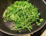 簡単 豆苗のガーリック炒め 台所菜園も可作り方5写真
