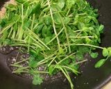簡単 豆苗のガーリック炒め 台所菜園も可作り方6写真