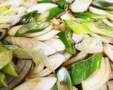 お惣菜とんかつを卵でとじたうまいやつ作り方3写真