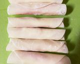 餃子の皮でカニカマチーズ巻きおつまみ作り方2写真