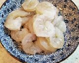 エビと小松菜の鬼旨エスニック炒め作り方1写真