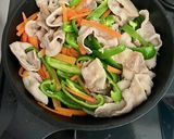 ☆簡単☆豚バラとお野菜のコク旨ポン酢炒め作り方3写真