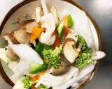 お一人様野菜たっぷりオムライス味親子丼風作り方8写真