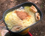 ▲山ごはん▲缶詰アヒージョ焼きそば作り方4写真