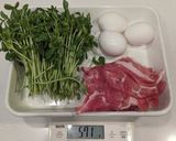 豆苗ぶた玉鶏ガラしょうゆ炒め作り方1写真