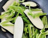 ピーマンと茄子の炒め物作り方3写真