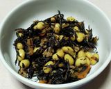 大豆とひじき煮入りオムレツ(卵焼き)作り方1写真